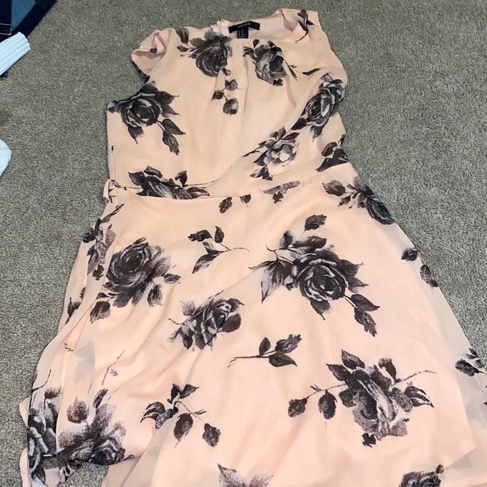 Cute Dress with Roses!